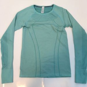 ivivva blue long sleeve